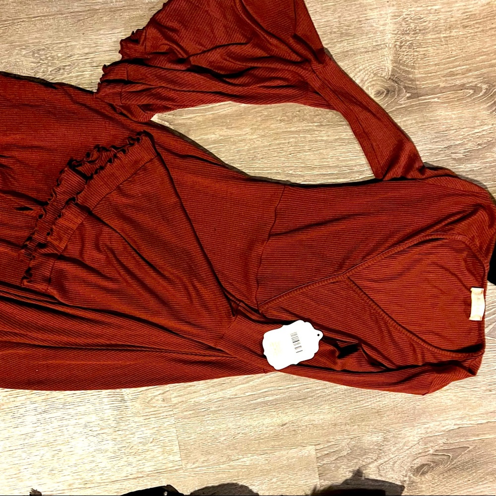 Amazing NWT altard state faux wrap bell sleeve ribbed dress